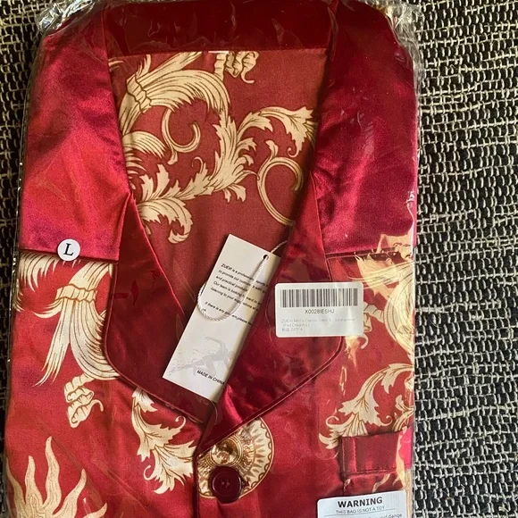 Men’s 2 piece Satin Pajama Set - Picture 2 of 3